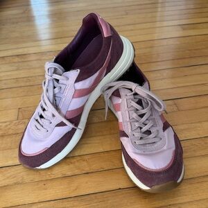 Gola Women's Pink and Burgundy Sneakers